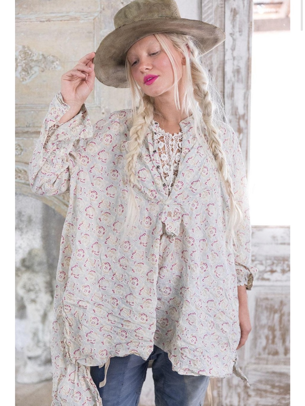 MAGNOLIA PEARL INES Block Print Cream Floral Tunic with Embroidery - OS